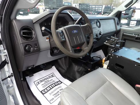 Used 2012 Ford F550 2WD Regular Cab Super Duty w/ Payload Upgrade Pkg image 16