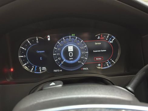 Used 2020 Cadillac Escalade Luxury image 12