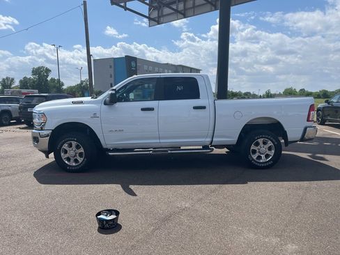 Used 2024 RAM 2500 Big Horn w/ Off Road Package image 4