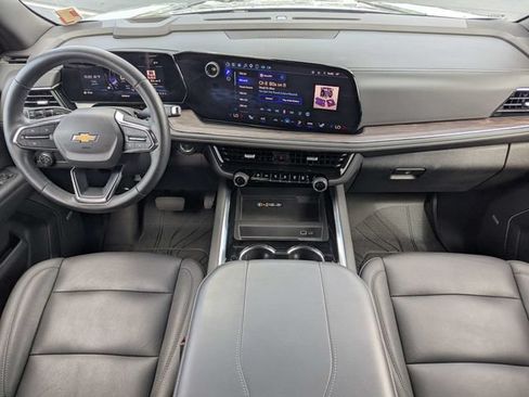 Used 2025 Chevrolet Tahoe LT w/ Comfort Package RWD image 6