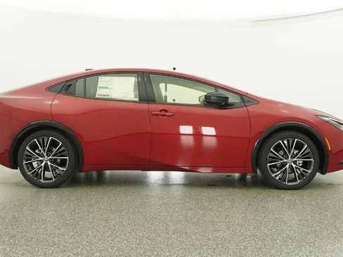 New 2026 Toyota Prius XLE image 27