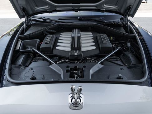 Used 2018 Rolls-Royce Dawn image 36