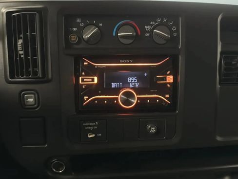 Used 2004 Chevrolet Express 3500 Extended Passenger w/ LS Preferred Equipment Group RWD image 14