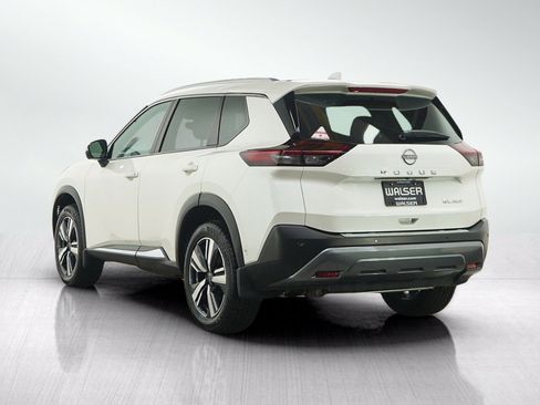 Used 2023 Nissan Rogue SL w/ SL Premium Package AWD/4WD image 3
