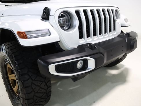 Used 2021 Jeep Wrangler Unlimited Sahara w/ Dual Top Group AWD/4WD image 31