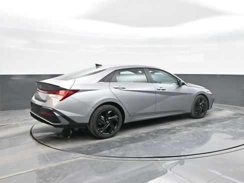 New 2026 Hyundai Elantra SEL Sport Premium image 8