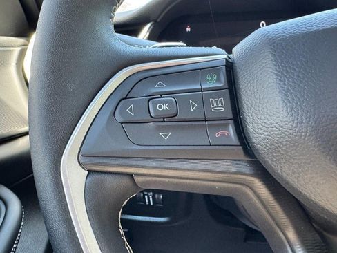 Used 2024 Jeep Grand Cherokee Laredo X AWD/4WD image 18