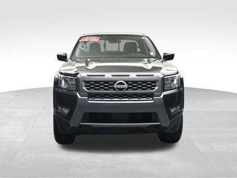 Used 2025 Nissan Frontier SV w/ SV Convenience Package RWD image 8