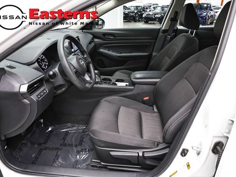 Used 2024 Nissan Altima 2.5 S FWD image 14