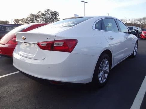 Used 2024 Chevrolet Malibu LT image 5