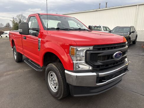 Used 2022 Ford F250 XL w/ Power Equipment Group image 10