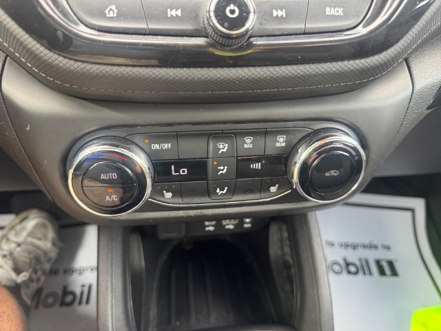 Used 2023 Chevrolet TrailBlazer LT w/ Convenience Package FWD image 17