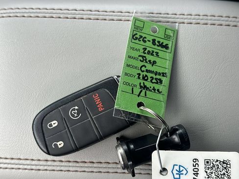 Used 2022 Jeep Compass Limited AWD/4WD image 22
