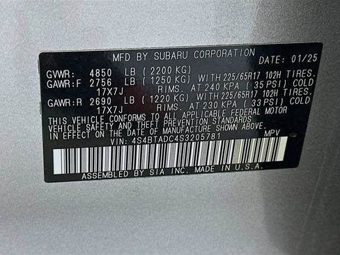 Used 2025 Subaru Outback Premium AWD/4WD image 35