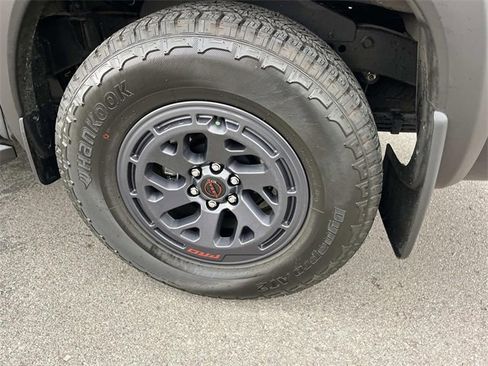 Used 2025 Nissan Frontier Pro-X w/ Pro Convenience Package image 11