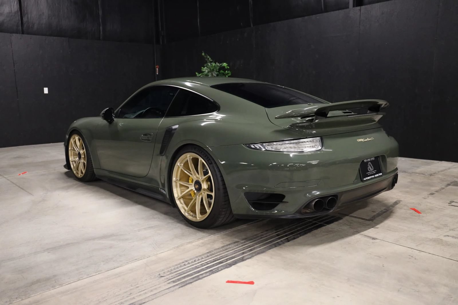 Used 2014 Porsche 911 Turbo S AWD/4WD image 13