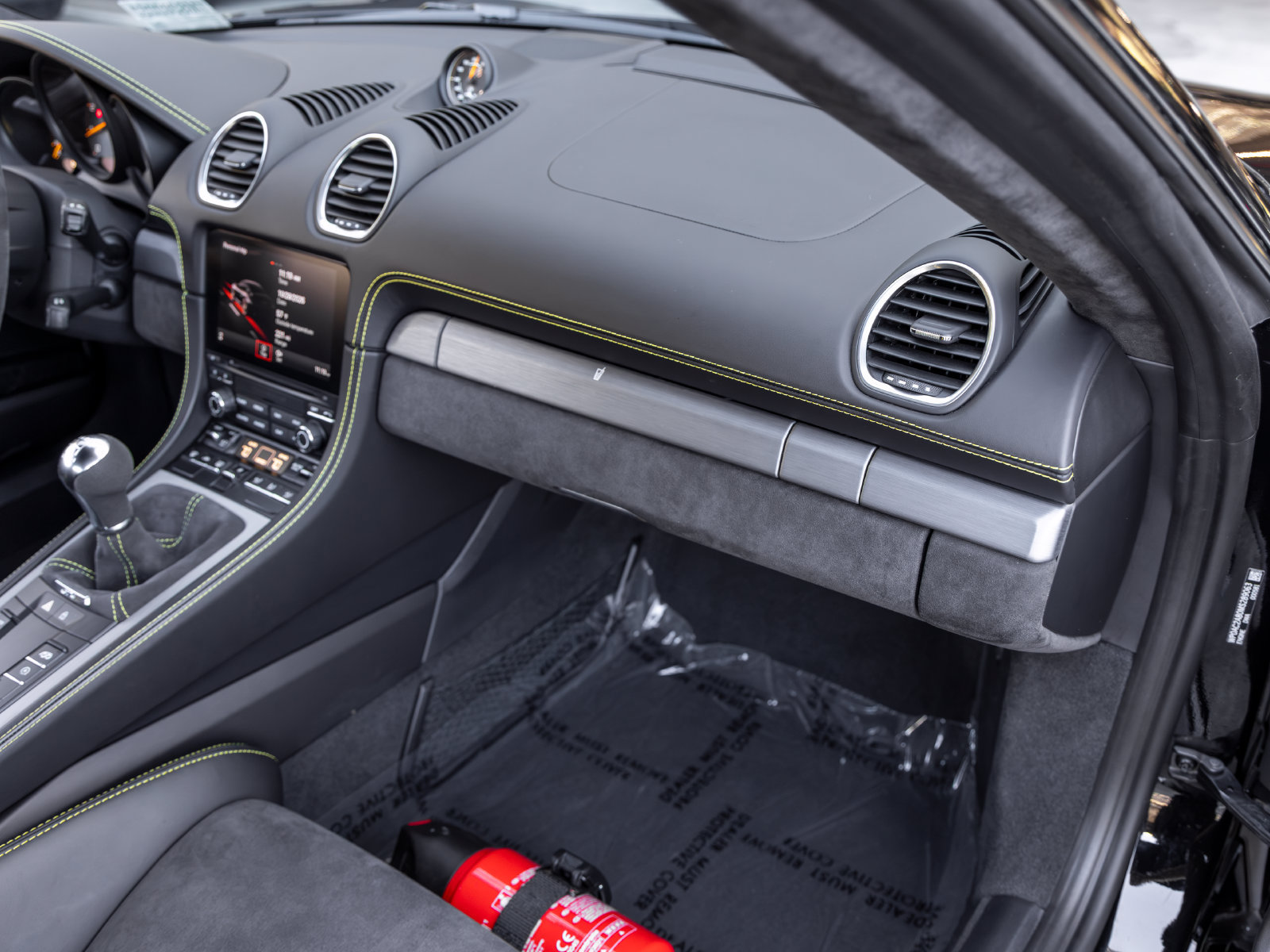 Certified 2021 Porsche 718 Cayman GT4 RWD image 54