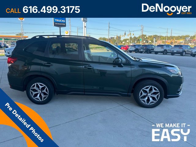 Used 2024 Subaru Forester Premium AWD/4WD image 3