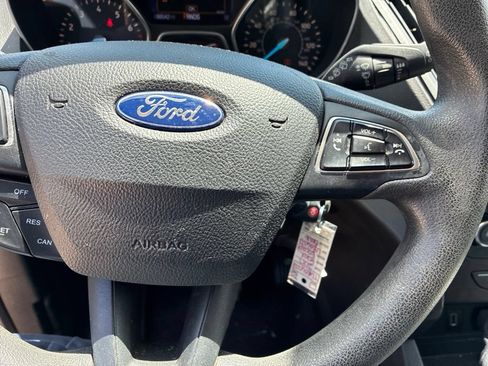 Used 2017 Ford Escape S FWD image 29