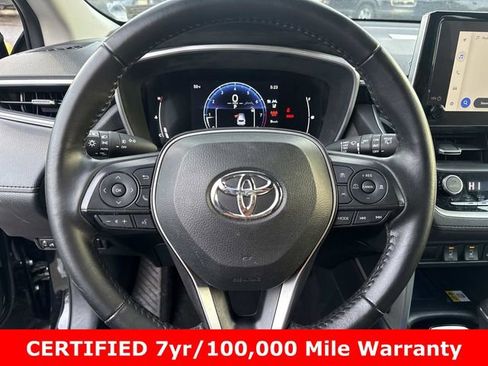 Used 2023 Toyota Corolla Cross XLE image 26