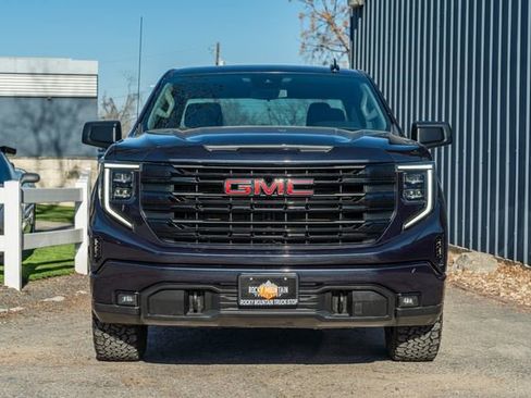 Used 2022 GMC Sierra 1500 Elevation image 9