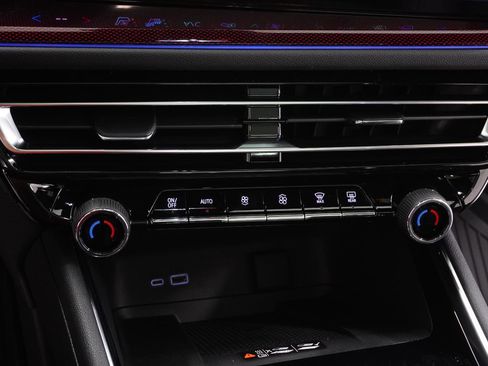 New 2026 Chevrolet Traverse RS w/ LPO, Floor Liner Package image 29