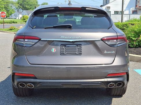 Used 2022 Maserati Levante Modena AWD/4WD image 5