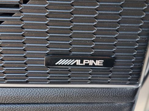 Used 2023 Jeep Grand Cherokee L Limited image 23