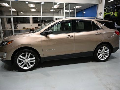 Used 2018 Chevrolet Equinox Premier image 7