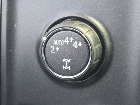 Used 2018 Chevrolet Silverado 1500 LT w/ All Star Edition image 8