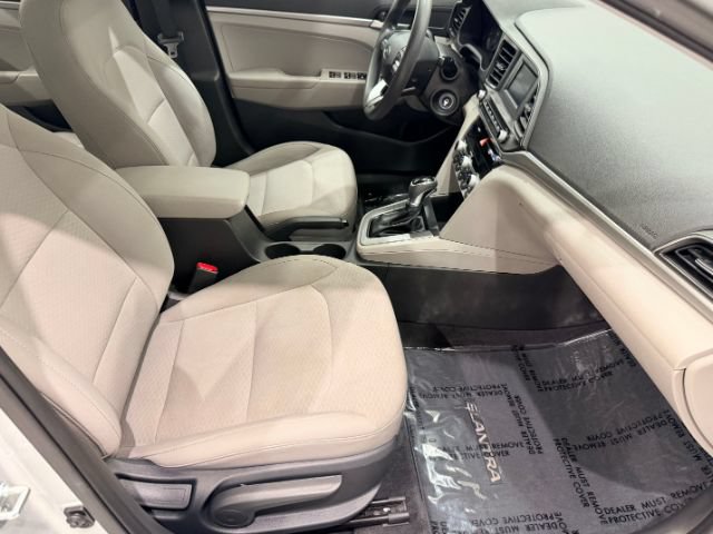 Used 2020 Hyundai Elantra SE FWD image 33