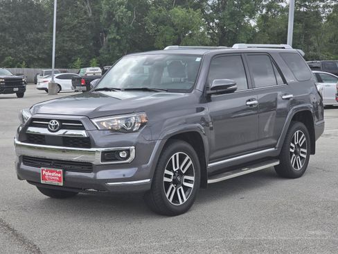 Used 2022 Toyota 4Runner Limited RWD image 3