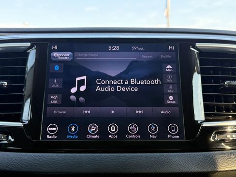 Used 2018 Chrysler Pacifica Touring-L Plus image 37