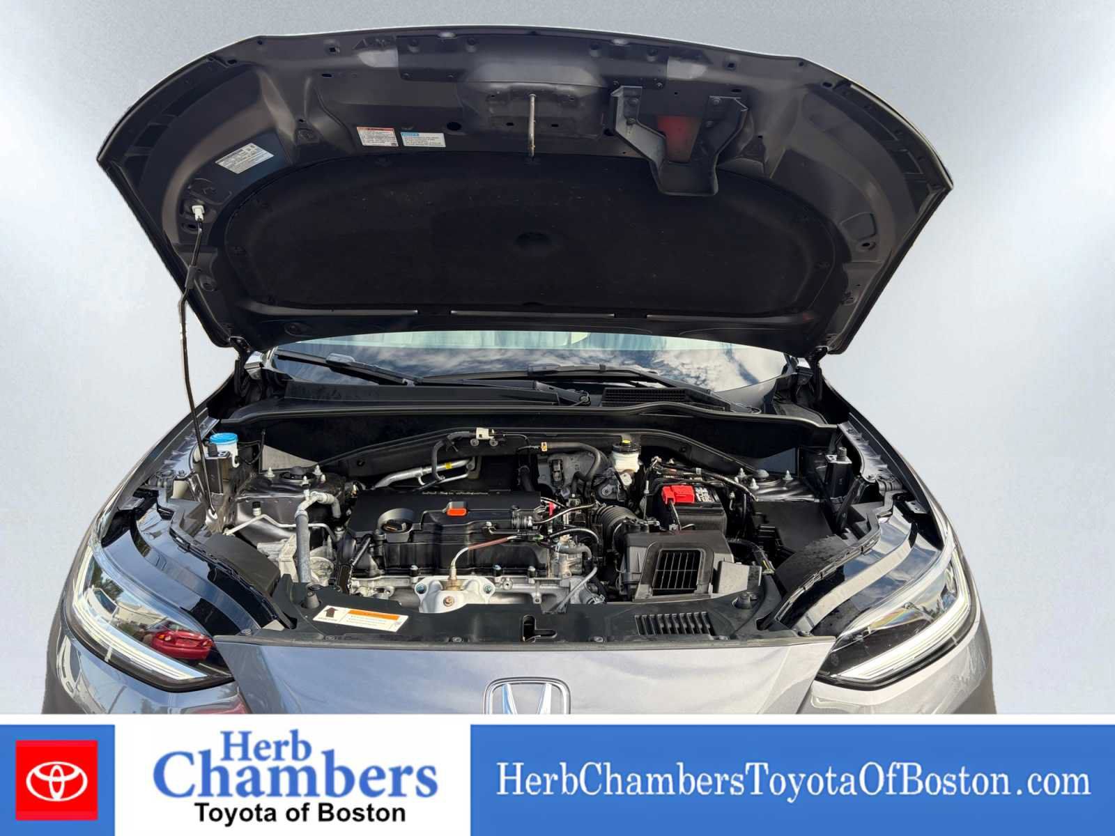 Used 2024 Honda HR-V LX image 8