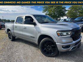 Used 2022 RAM 1500 Laramie AWD/4WD image 1