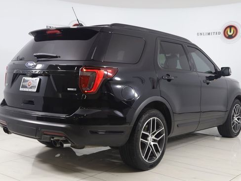 Used 2018 Ford Explorer Sport w/ Equipment Group 401A AWD/4WD image 3