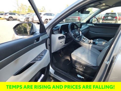 Used 2025 Hyundai Palisade SEL image 22