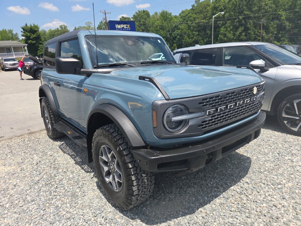 Used 2023 Ford Bronco Badlands AWD/4WD image 2