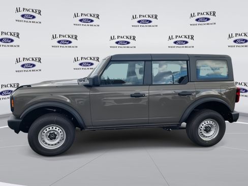 New 2025 Ford Bronco 4-Door image 2