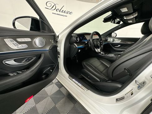 Used 2021 Mercedes-Benz E 63 AMG S image 21