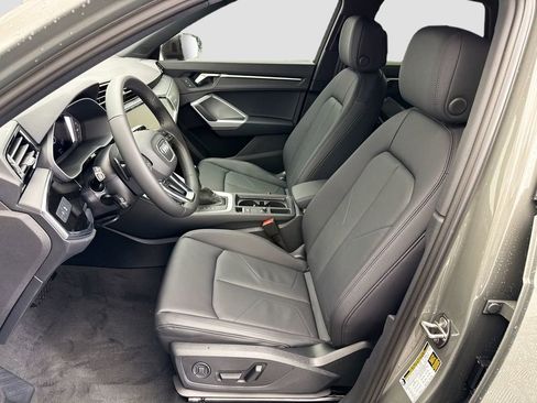 New 2025 Audi Q3 2.0T Premium image 17