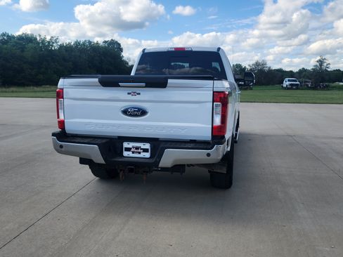 Used 2017 Ford F250 Lariat w/ Chrome Package AWD/4WD image 6