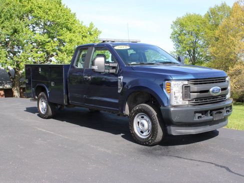 Used 2019 Ford F250 XL w/ Power Equipment Group AWD/4WD image 1