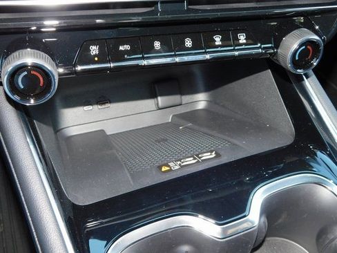 New 2026 Chevrolet Traverse RS w/ LPO, Floor Liner Package image 44