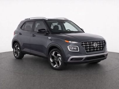 Certified 2023 Hyundai Venue Limited w/ Cargo Package