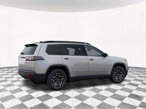 New 2026 Jeep Cherokee Laredo image 5