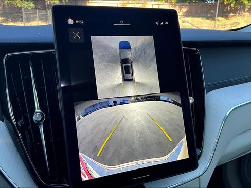 New 2026 Volvo XC60 T8 Ultra w/ Protection Package Premier image 20