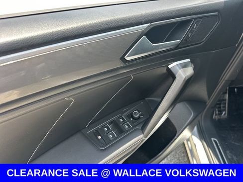 Certified 2023 Volkswagen Tiguan SE R-Line FWD image 17