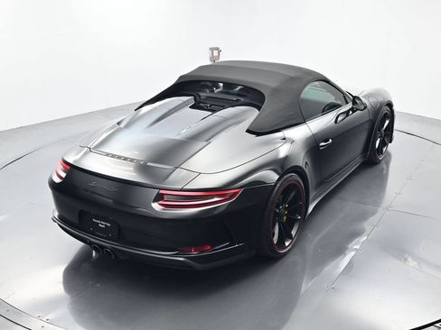 Certified 2019 Porsche 911 Speedster RWD image 40