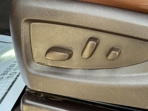 Used 2017 Chevrolet Silverado 2500 High Country w/ Duramax Plus Package image 27